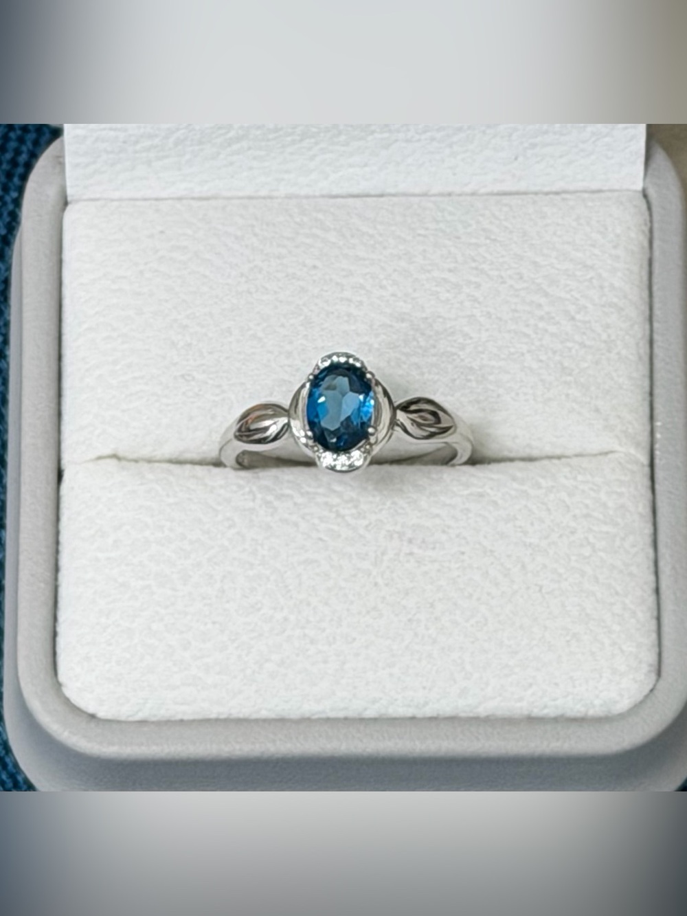 Stunning Natural 1CT Oval London Blue Topaz 925 Sterling Silver Ring Size 7